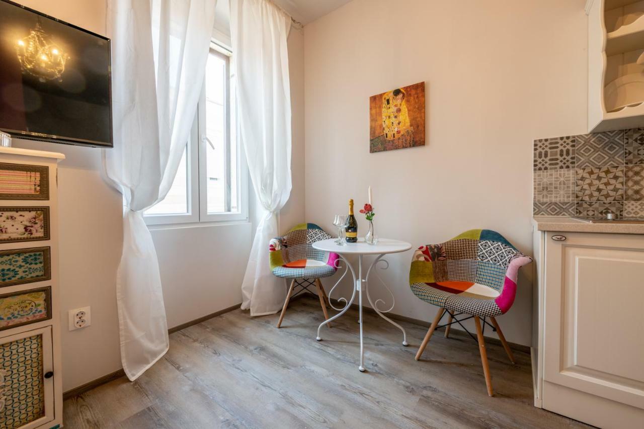 Old City Romantic Studios 3 PUY 외부 사진