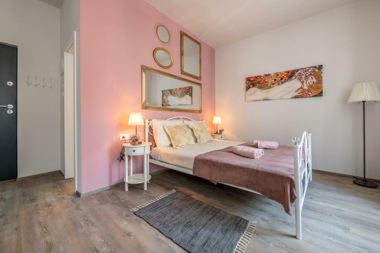 Old City Romantic Studios 3 PUY 외부 사진