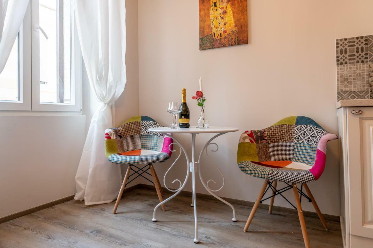 Old City Romantic Studios 3 PUY 외부 사진